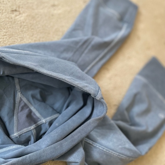 Lululemon leggings - Picture 8 of 9